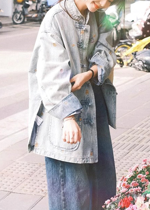Beautifully Finished Coat in a Timeless Design