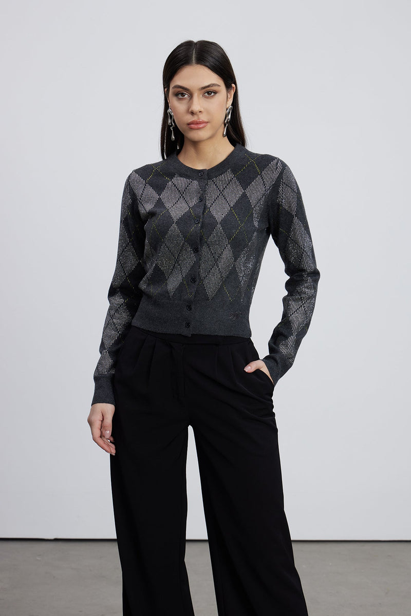 Effortlessly Elegant Top with a Timeless Design