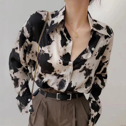 Beautifully Crafted Blouse in a Classic Style
