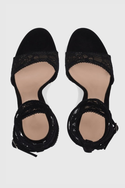 Beautifully Crafted Sandals in a Classic Style