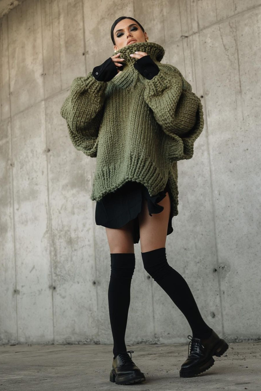 Classic Vintage Sweater with a Flattering Fit