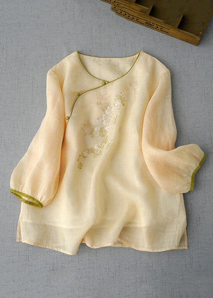 Beautifully Finished Shirt in a Timeless Design