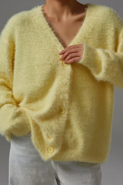 Elegantly Styled Cardigan for Everyday Wear