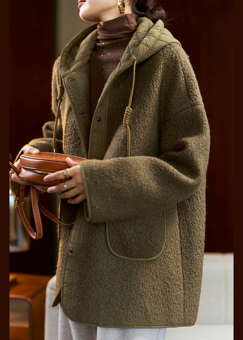Elegantly Styled Coat for Everyday Wear
