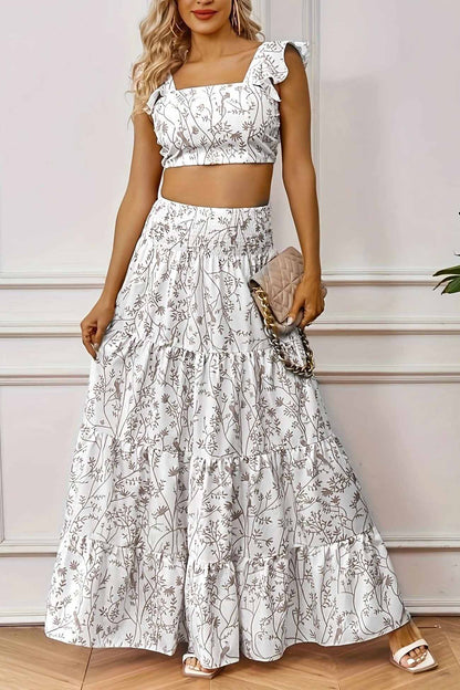 Well Tailored Top with a Graceful Silhouette