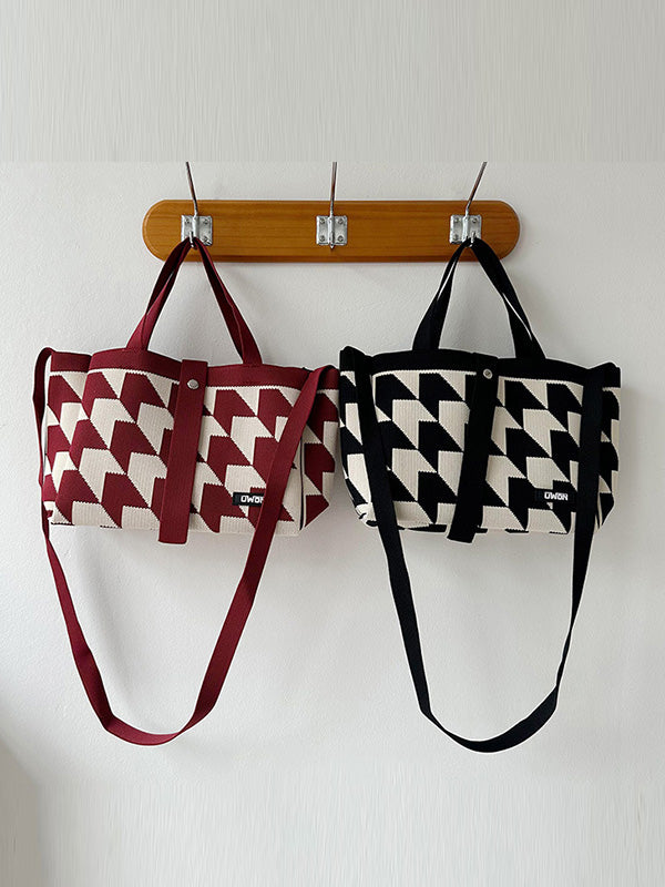 Sophisticated Bag with a Clean Classic Look