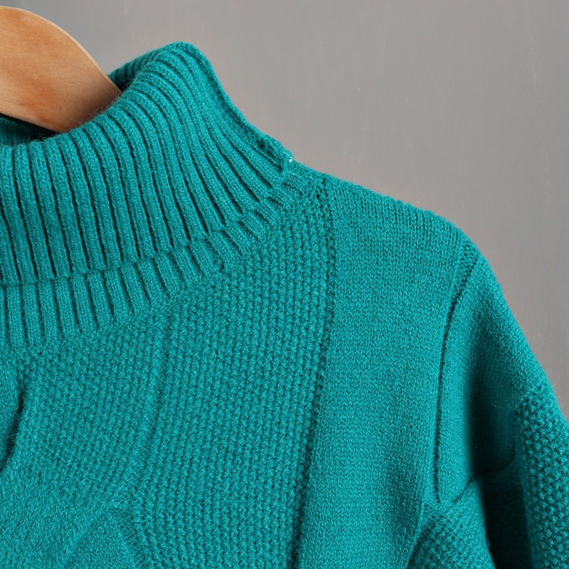 Effortlessly Elegant Sweater with a Timeless Design