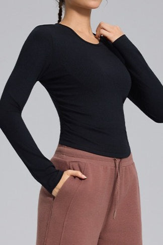 Well Tailored Top with a Graceful Silhouette