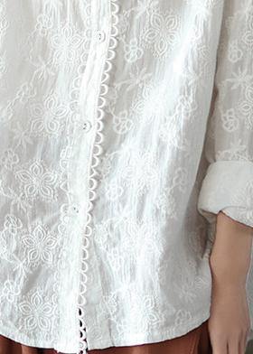 Effortlessly Elegant Blouse with a Timeless Design