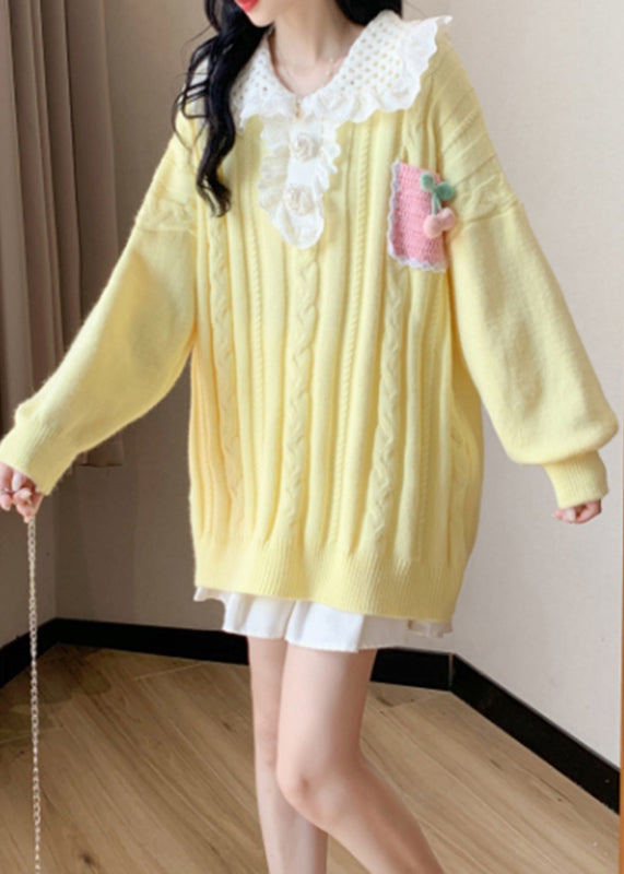 Classic Vintage Sweater with a Flattering Fit