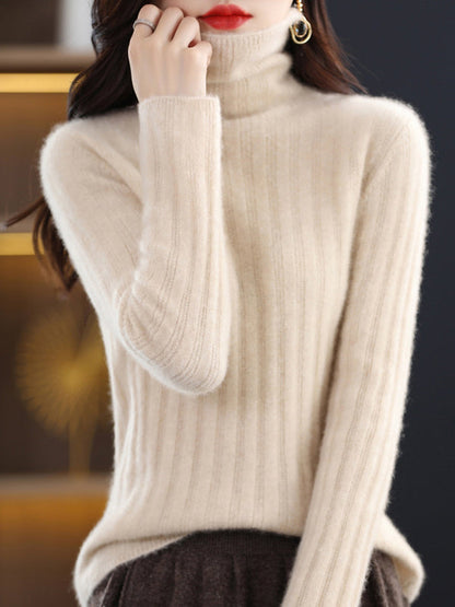 Classic Vintage Sweater with a Flattering Fit