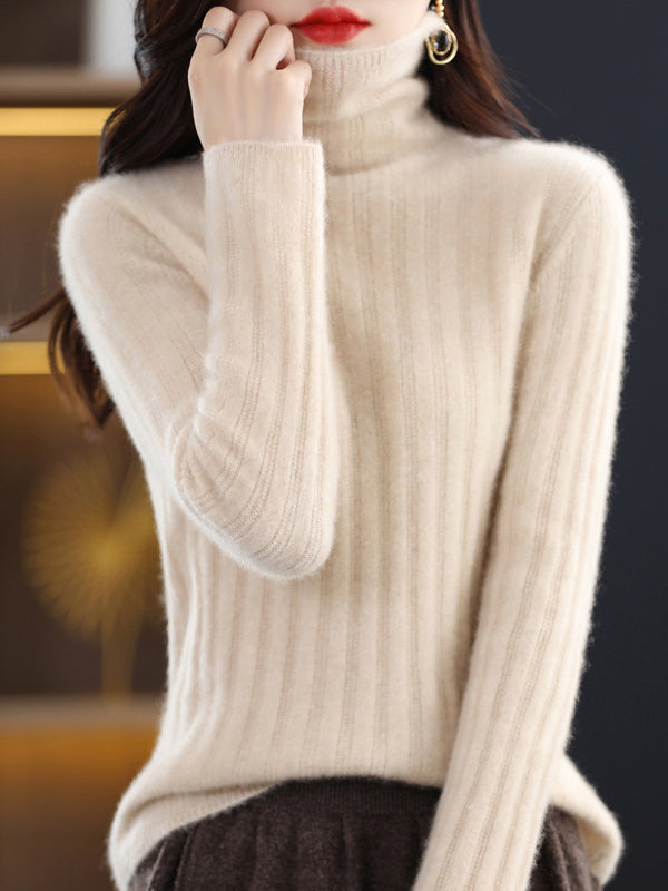 Classic Vintage Sweater with a Flattering Fit