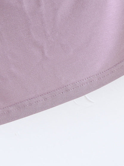 Effortlessly Elegant T-Shirt with a Timeless Design