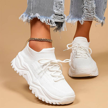 Classic Vintage Sneakers with a Flattering Fit