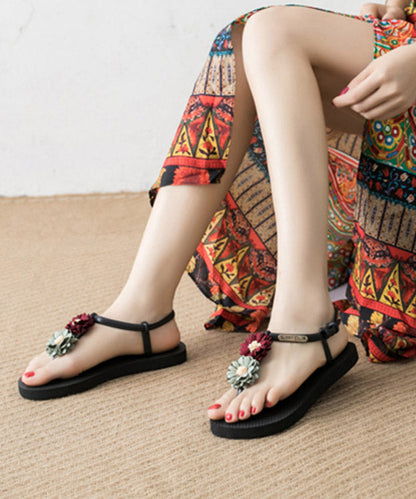 Well Tailored Sandals with a Graceful Silhouette