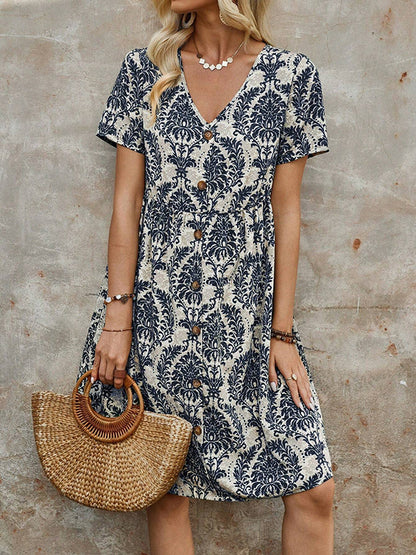 Sophisticated Dress with a Clean Classic Look