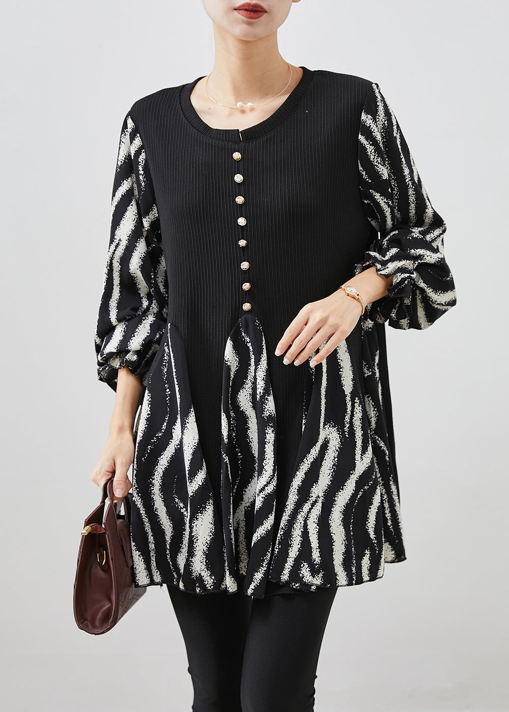 Sophisticated Dress with a Clean Classic Look