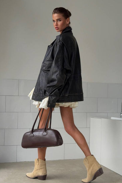 Well Tailored Jacket with a Graceful Silhouette