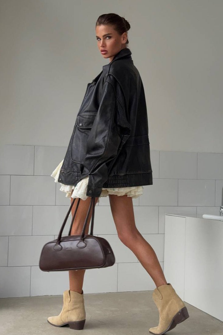 Well Tailored Jacket with a Graceful Silhouette