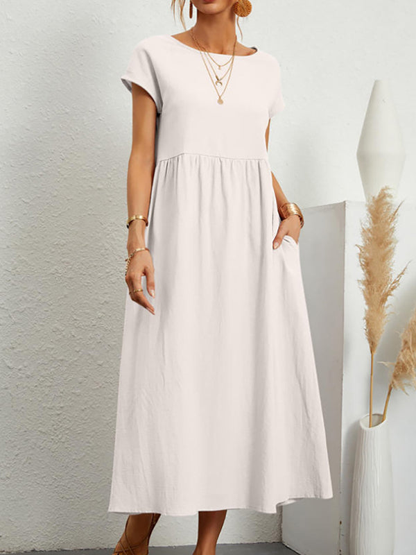 Beautifully Finished Dress in a Timeless Design