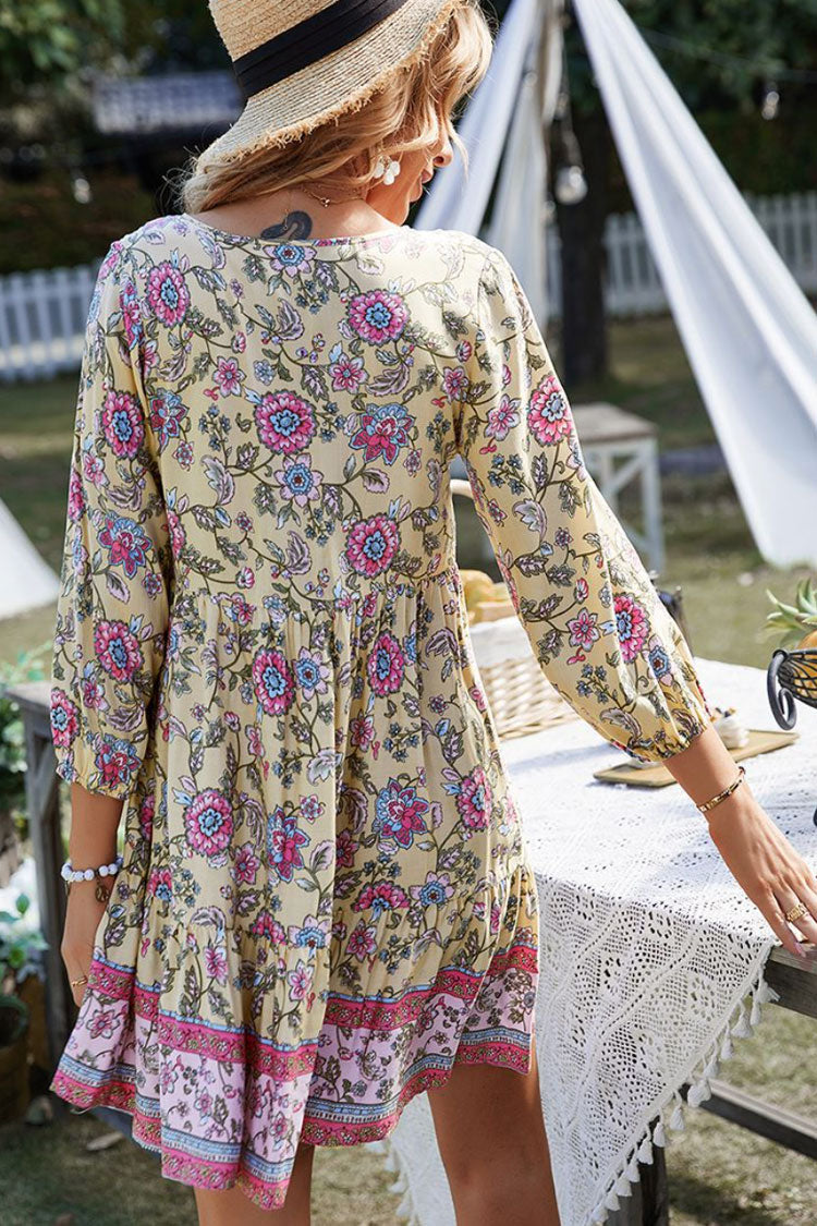 A Vintage Style Dress with Delicate Timeless Details