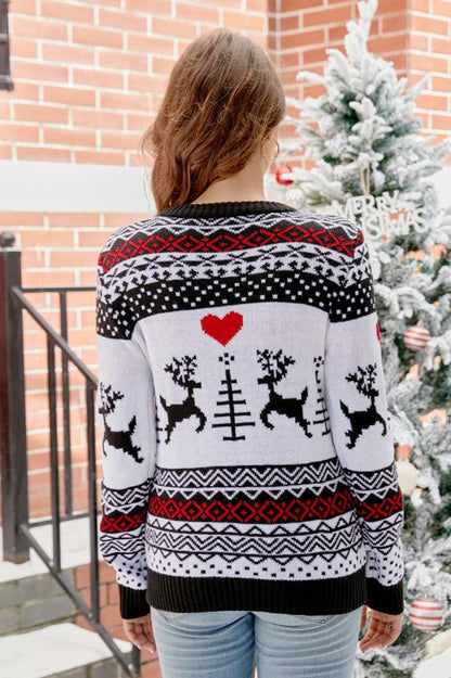 Well Tailored Sweater with a Graceful Silhouette