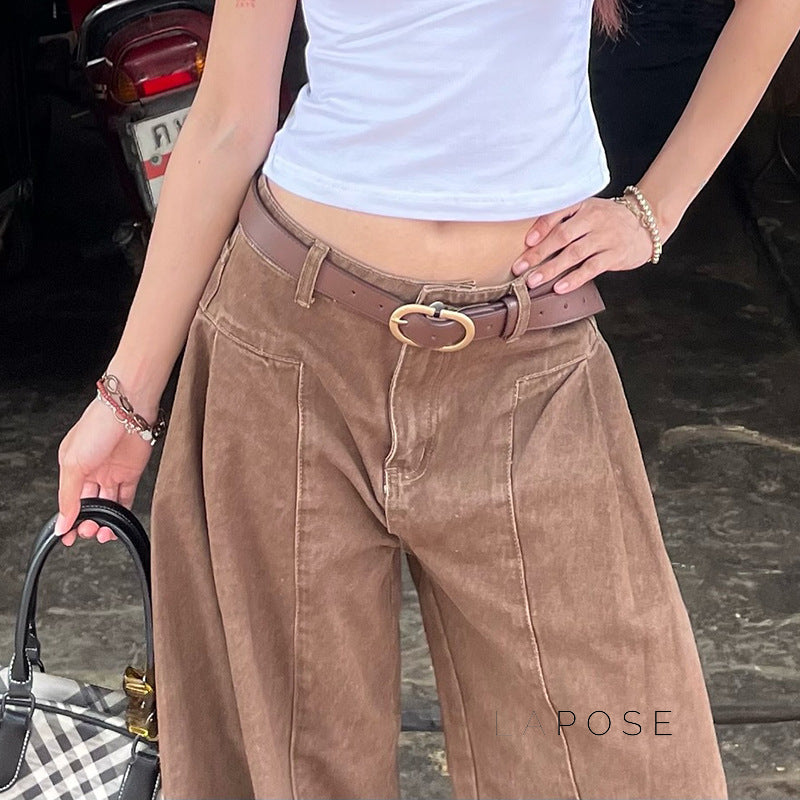 Sophisticated Garment with a Clean Classic Look