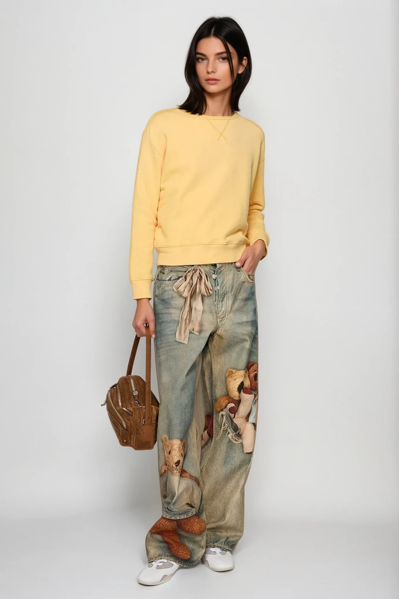 Effortlessly Elegant Garment with a Timeless Design