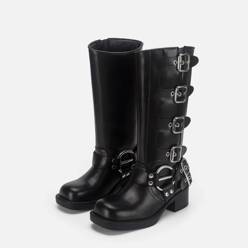 Elegantly Styled Boots for Everyday Wear