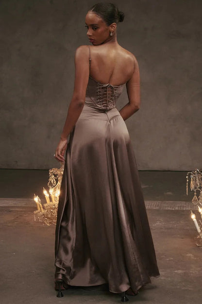 Beautifully Finished Garment in a Timeless Design