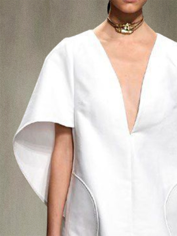 Gracefully Styled Dress for Any Occasion