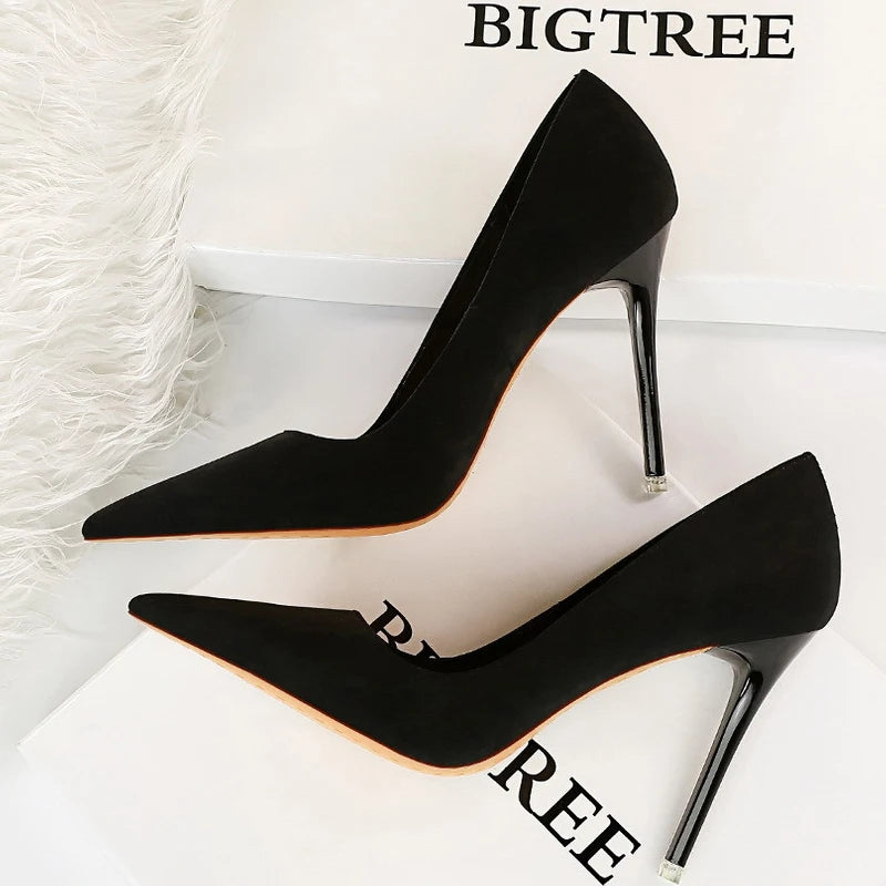 Gracefully Styled Heels for Any Occasion
