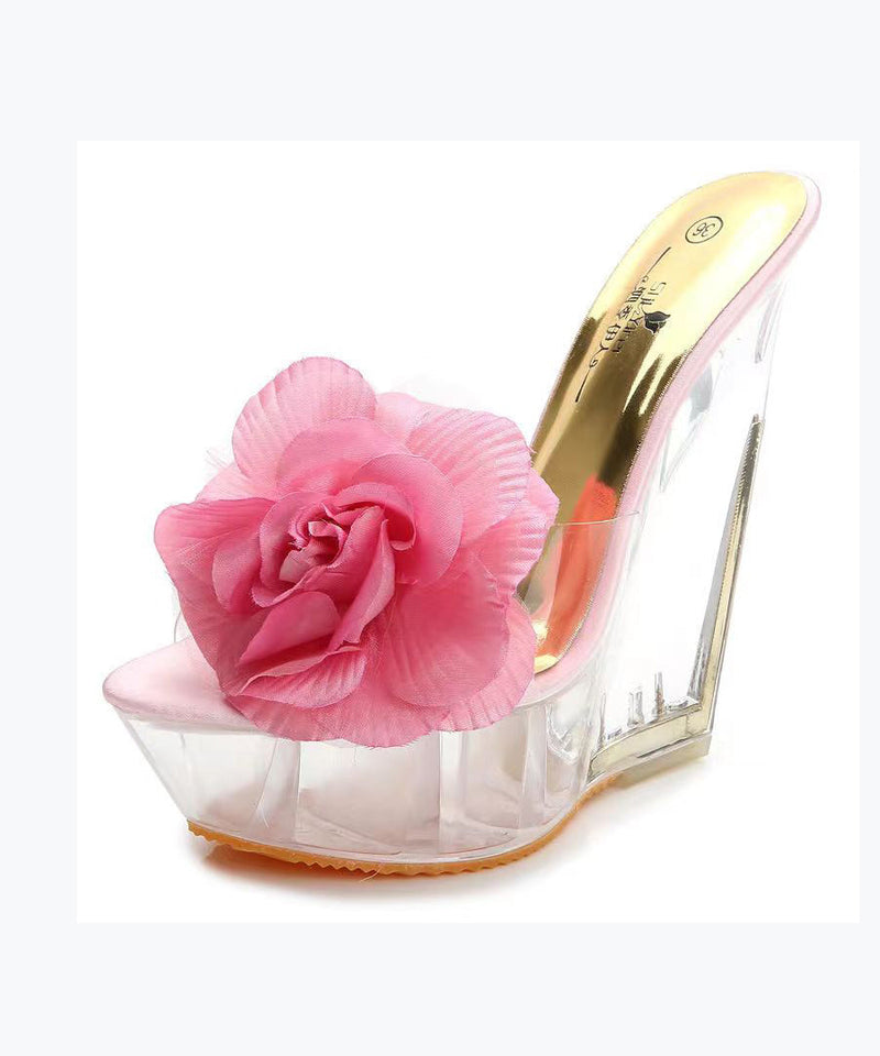 Well Tailored Heels with a Graceful Silhouette
