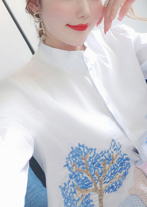 Classic Vintage Shirt with a Flattering Fit