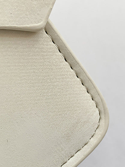 Beautifully Balanced Bag with Timeless Character