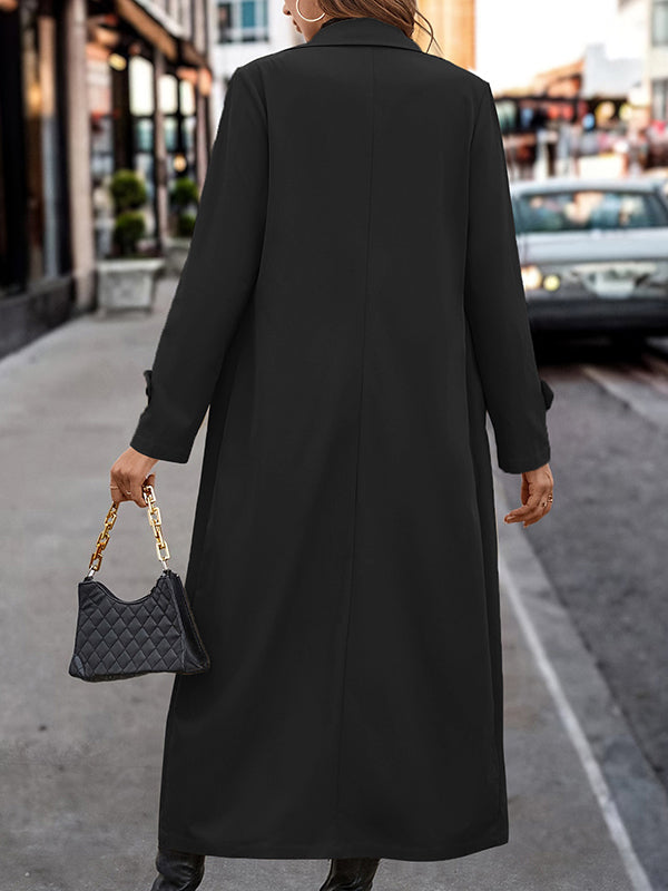 Well Tailored Coat with a Graceful Silhouette