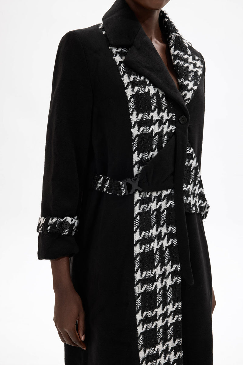 Classic Vintage Coat with a Flattering Fit