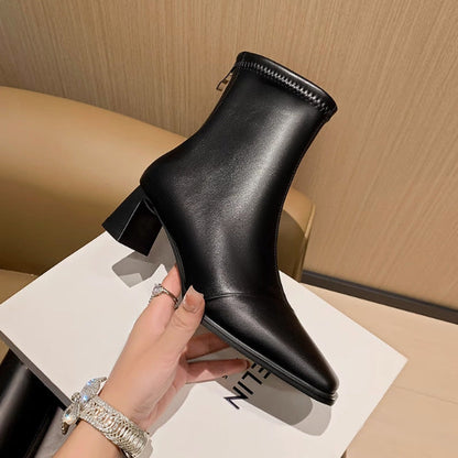 Classic Vintage Heels with a Flattering Fit