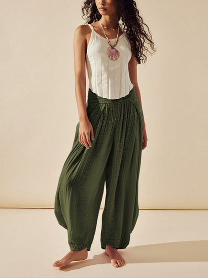 Well Tailored Pants with a Graceful Silhouette