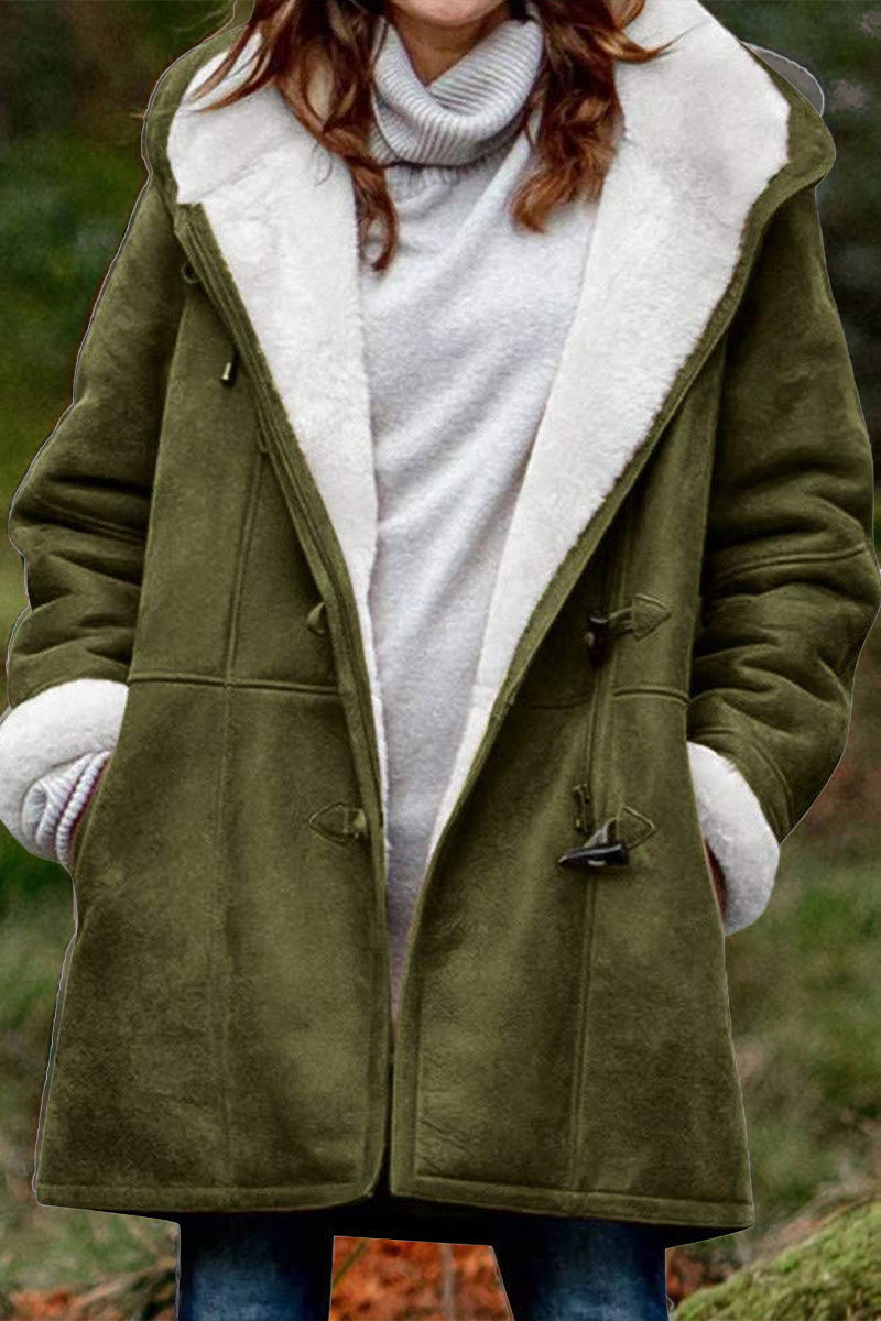 Effortlessly Elegant Garment with a Timeless Design