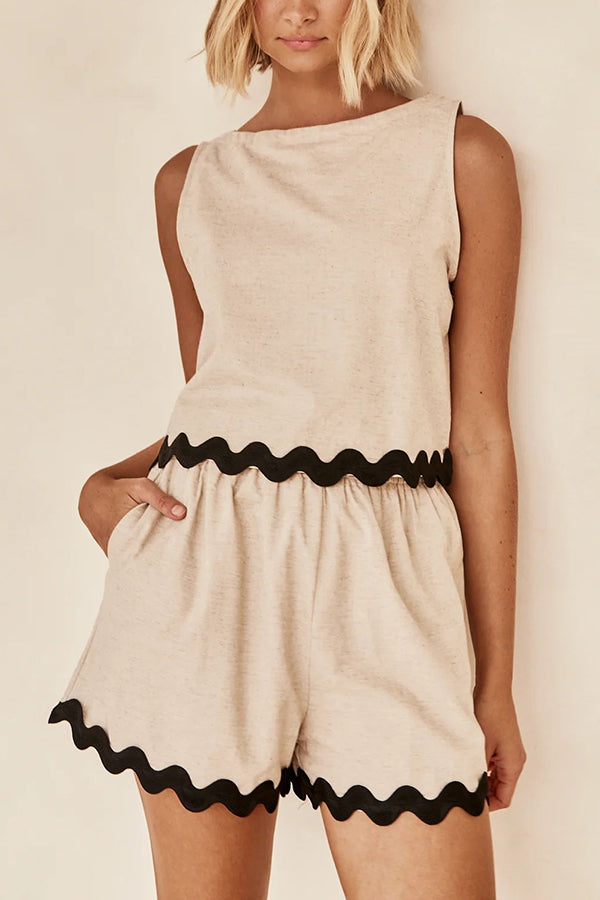 Classic Vintage & Enduringly Stylish Top