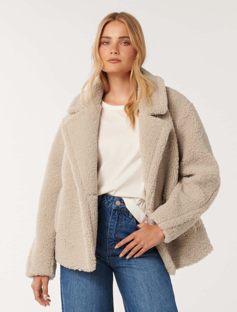 Elegantly Styled Jacket for Everyday Wear