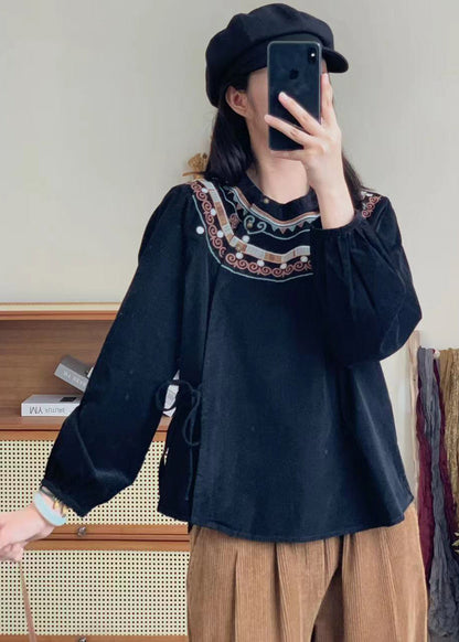Classic Vintage Shirt with a Flattering Fit