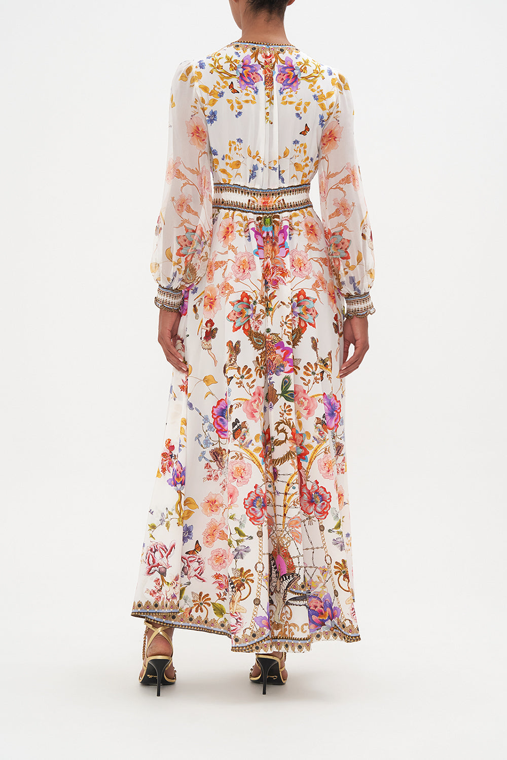 Classic Vintage Dress with a Flattering Fit