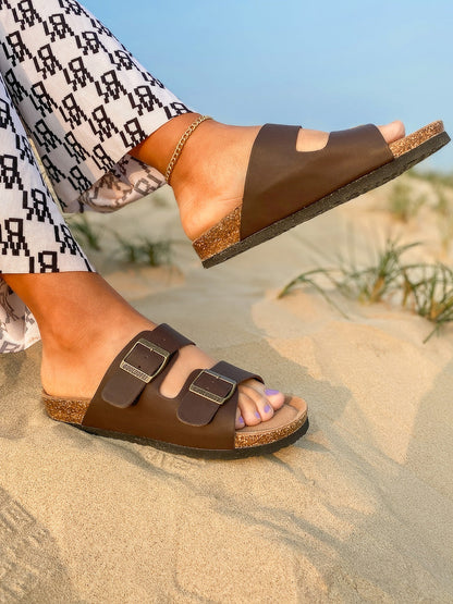 Classic Vintage Sandals with a Flattering Fit