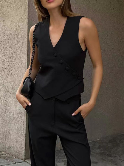Sophisticated Pants with a Clean Classic Look