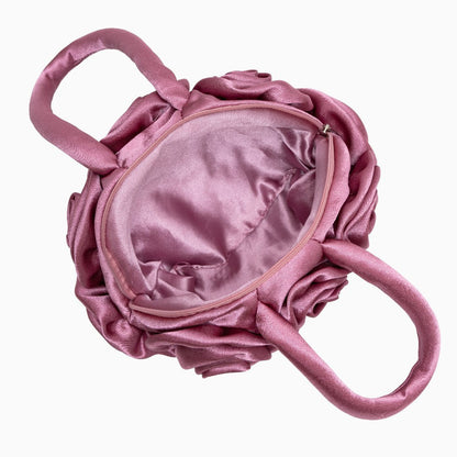 Beautifully Finished Bag in a Timeless Design
