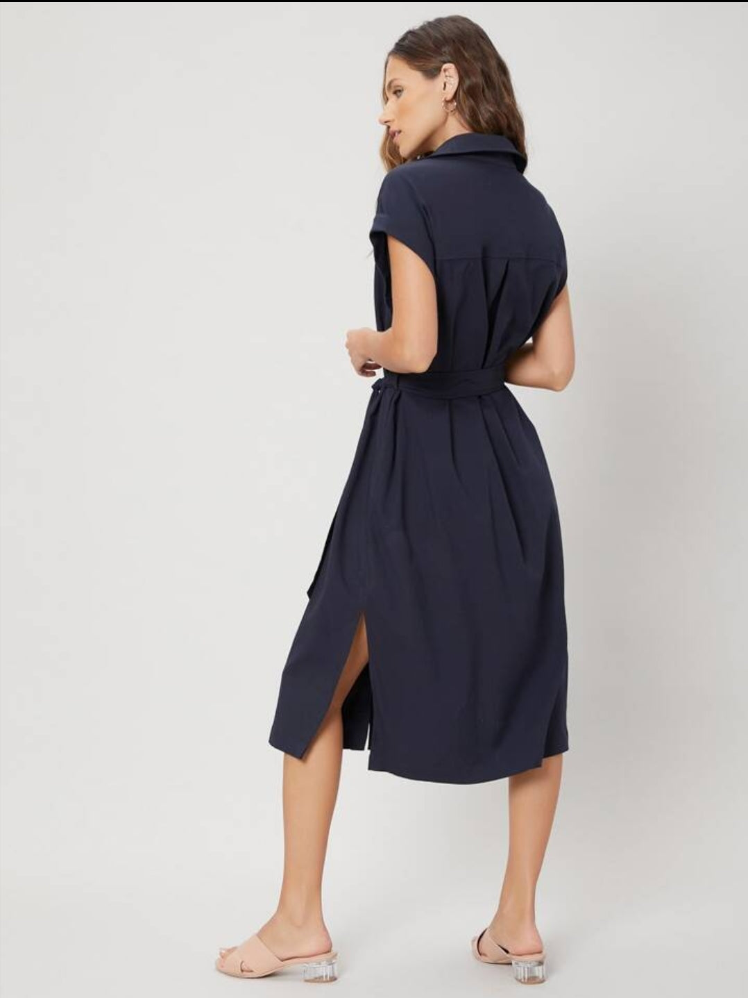 Beautifully Finished Dress in a Timeless Design