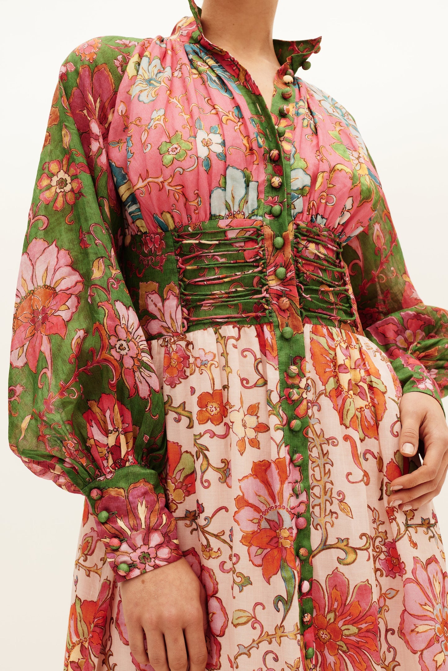 Beautifully Crafted Dress in a Classic Style