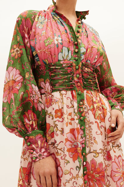 Beautifully Crafted Dress in a Classic Style